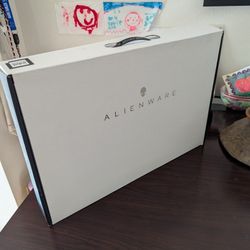Alienware M18 R2 Rare 18 Inch Qled With Rtx 4070
