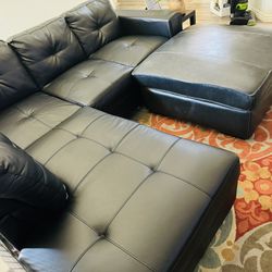 Black Couches With Large Ottoman 
