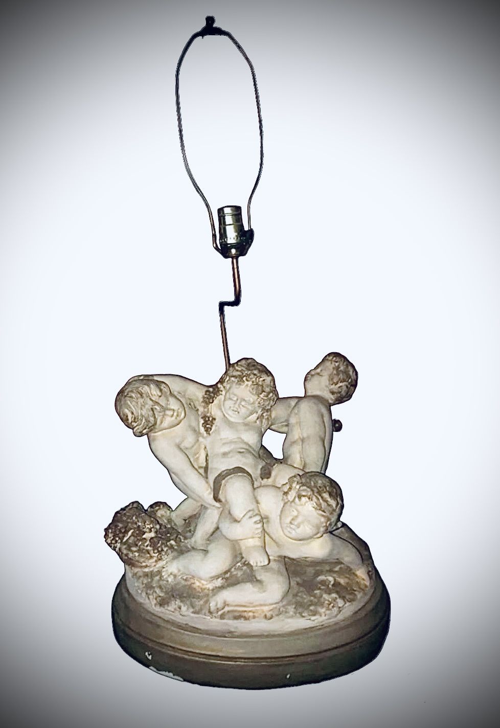 Cherub lamp