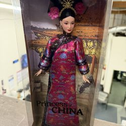 Mattel 2001 Barbie Collector Edition "Princess of China" #53368