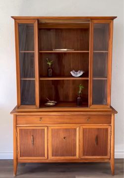 Mid Century Hutch