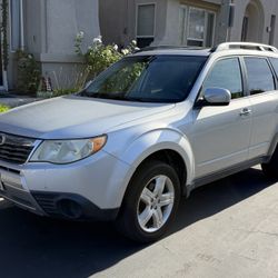 2009 Subaru Forester 2.5X Premium (Manual)