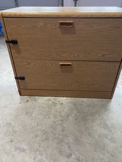 File Cabinet/dresser