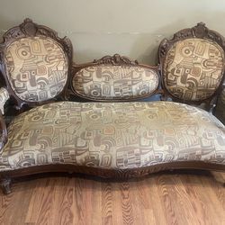 Victorian Style Carved Wood Settee/Loveseat