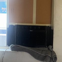Midea Air Conditioner 
