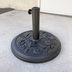 (Brand New) $19 Lightweight Patio Umbrella Base 18” Round Base Stand Outdoor Garden Market, Weight 18 lbs 