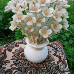 
GORGEOUS  BUNCH OF
 FLOWERS.\HANDMADE\
   
  A WONDERFUL CHRISTMAS 
   GIFT!