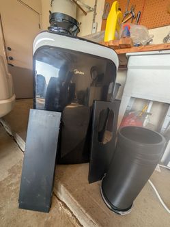 Portable A/C with remote Used