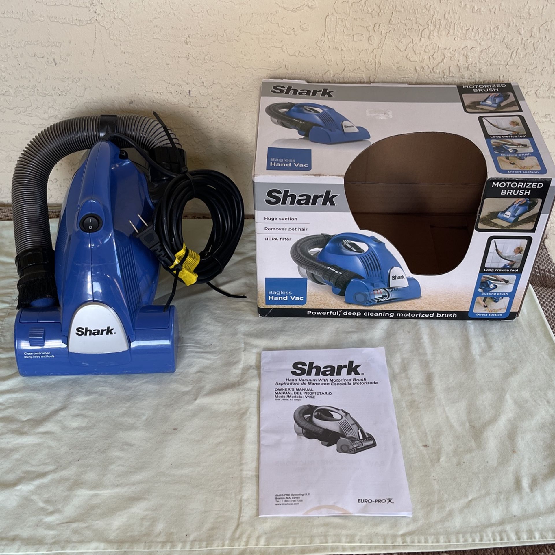 SHARK VACUUM CLEANER NO BAG & FILTER NEEDED