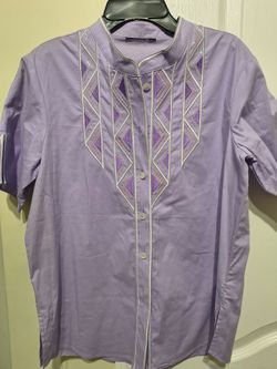 Tahari embroidered blouse