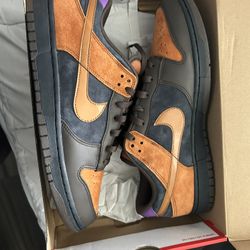 Nike Dunk low Size 13