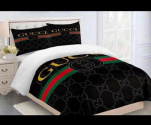 King size, gold, red and black bed set