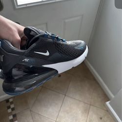 size 10.5 Nike Air Max 270