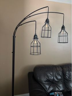Corner floor lamp