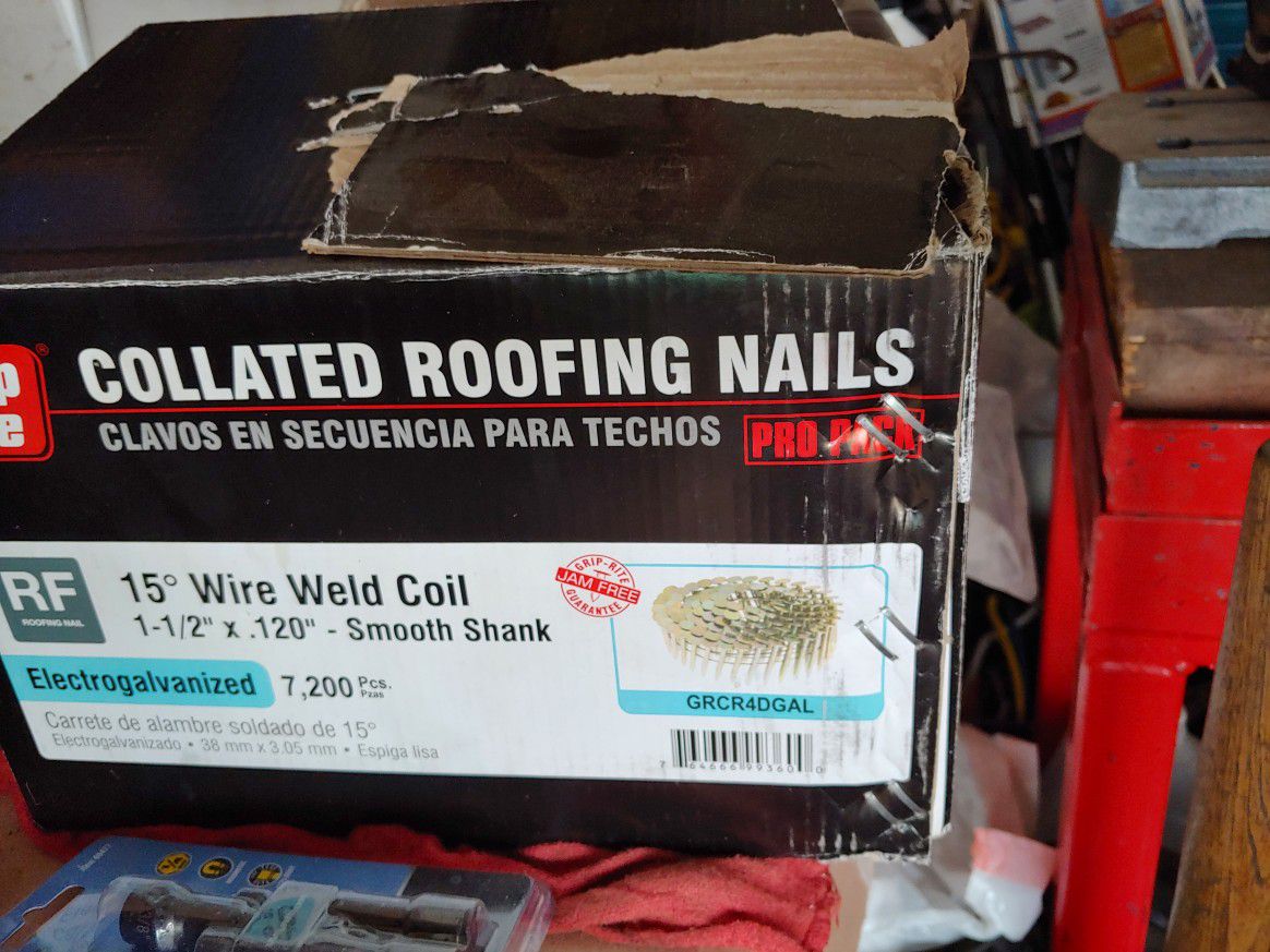 Roof nails