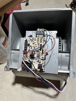 Blower Assembly With Circuit Board