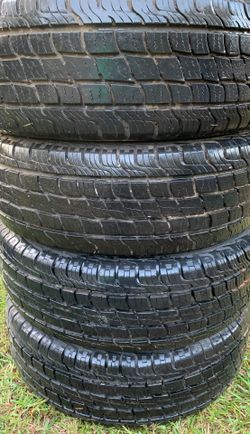 Brand new looking tires 215-70-16 95% tread