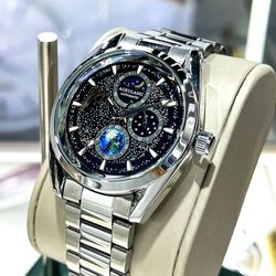 AOKULASIC Automatic Starry Night Moon Phase Men's Watch, Automatic.
New with box, never been worn