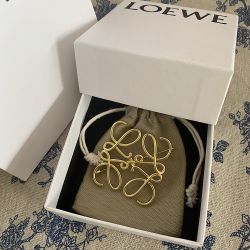  Logo Brooch Suit Pin Corsage Accessories 