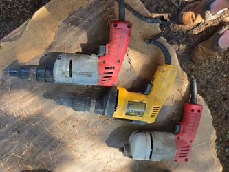 3 sheetrock drills (screw shooters)