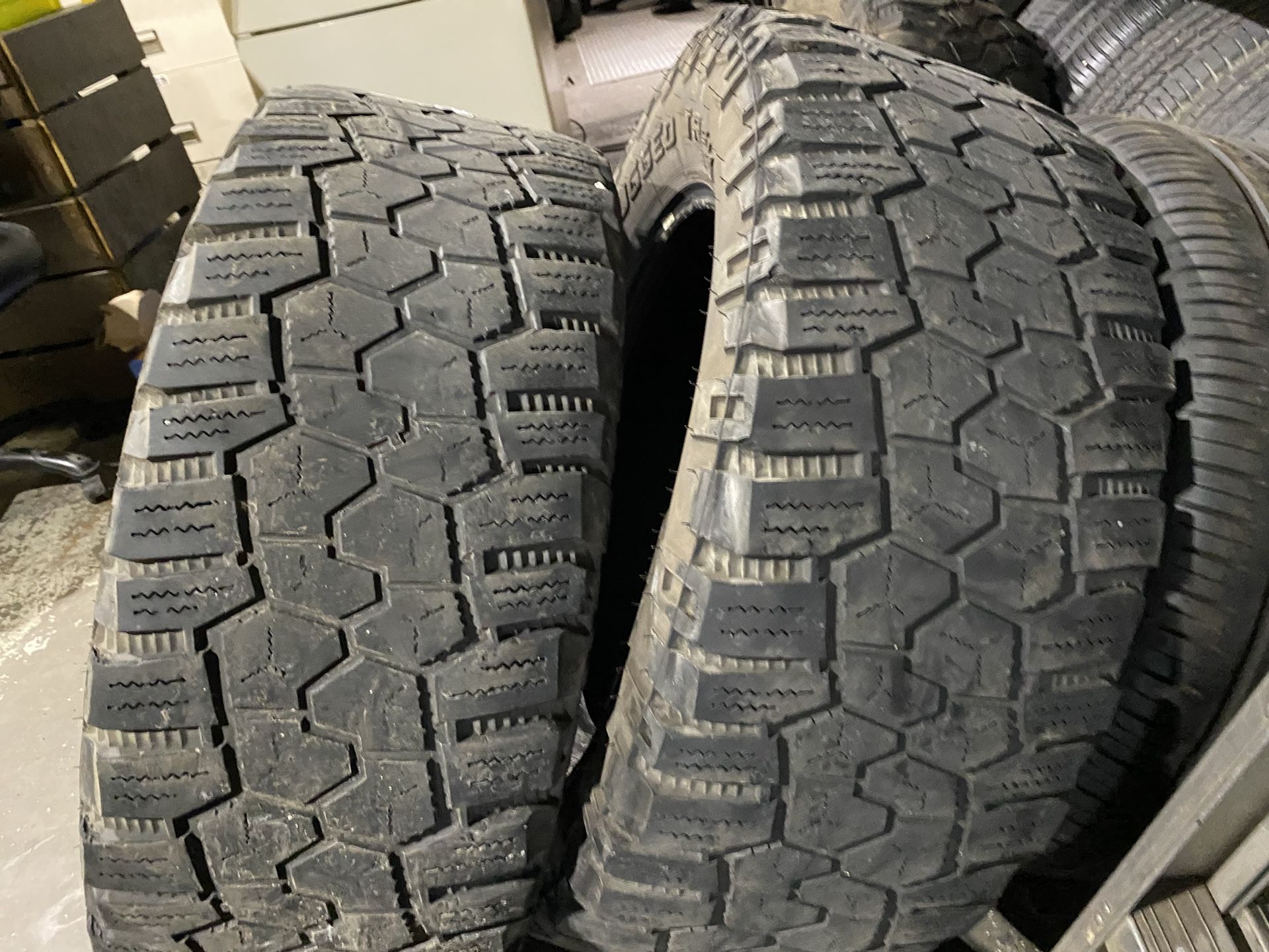 35x12.50R20 2 Used Tires Cooper Discoverer
