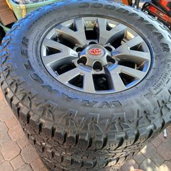 JUEGO DE RRINES PARA TROCAZ TOYOTA TACOMA 4R SECOYA YANTAS BUENAS 16