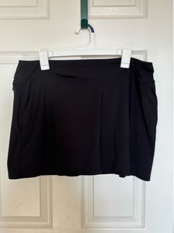 Tommy Bahama Women’s Golf Skirt W/built In Shorts