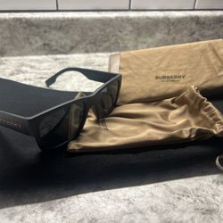 Men’s BURBERRY  SUNGLASSES ONLY WORE COUPLE TIMES $250 Authentic 