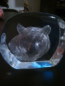 Paper weight