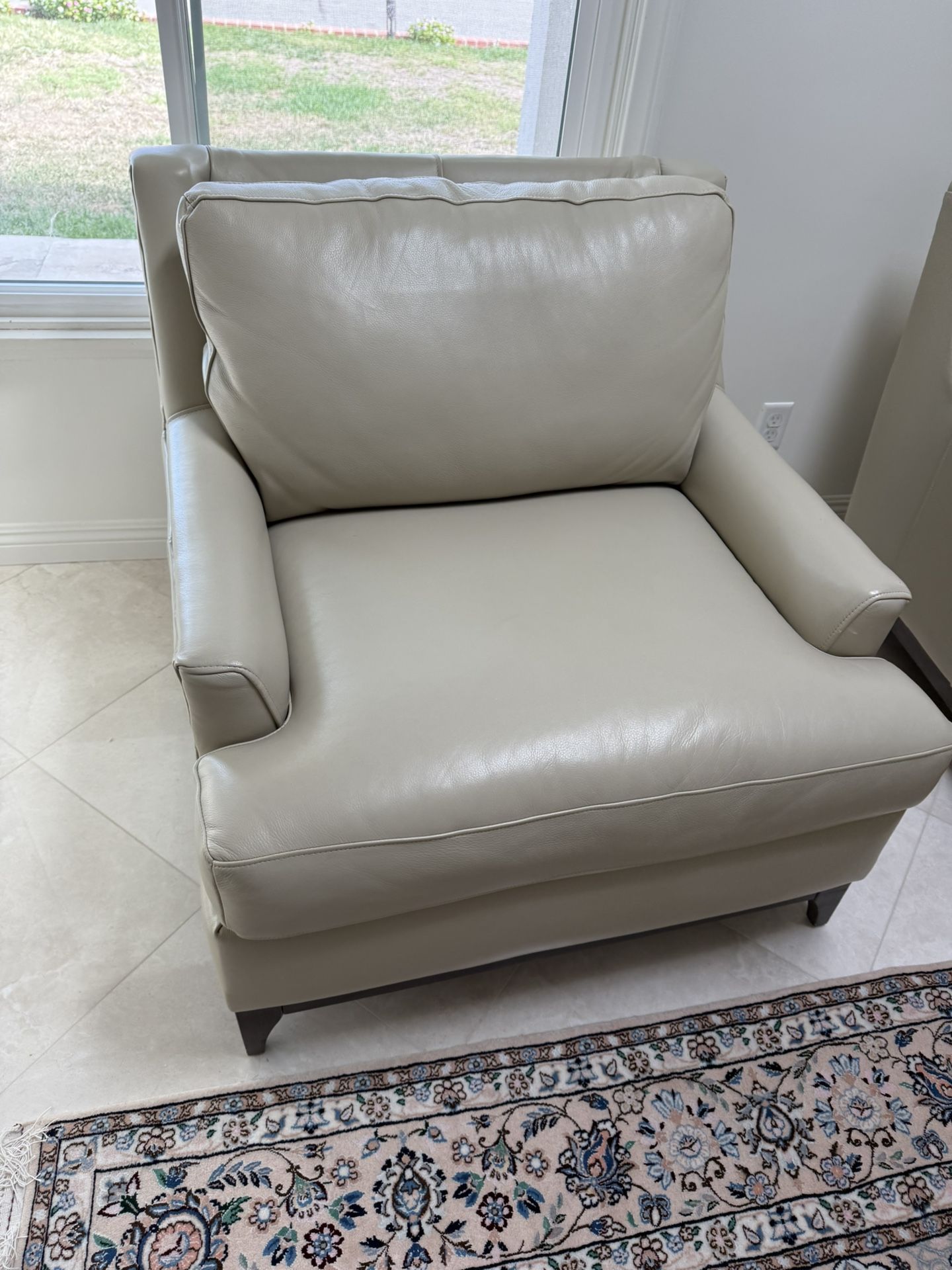 Macys Like New Sofa Love Seat Chair Set