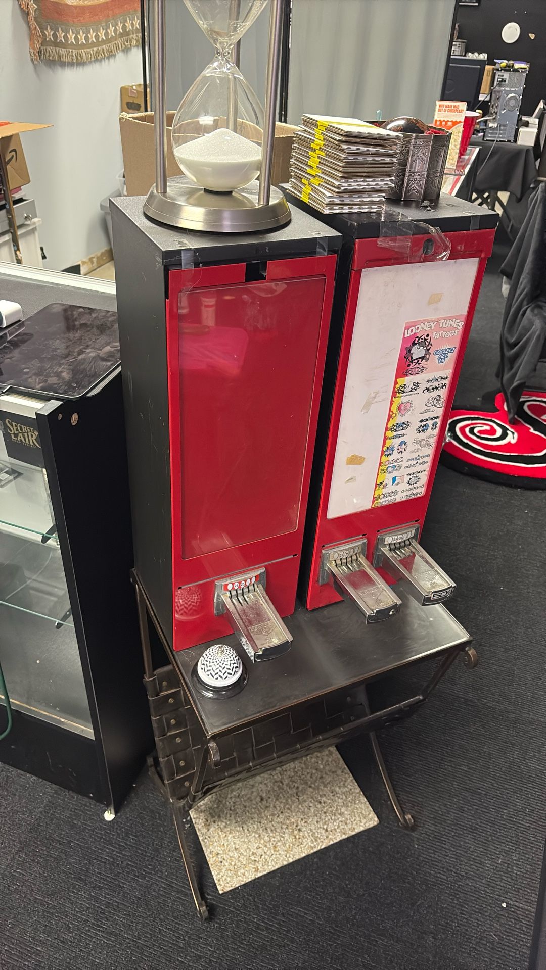 Vintage coin machine