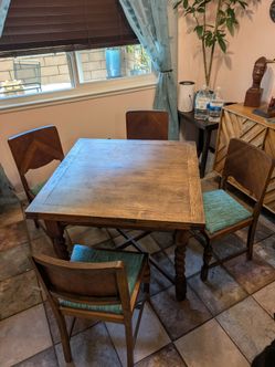 Dinning Set, Antique, Mahogany, Extendable Table