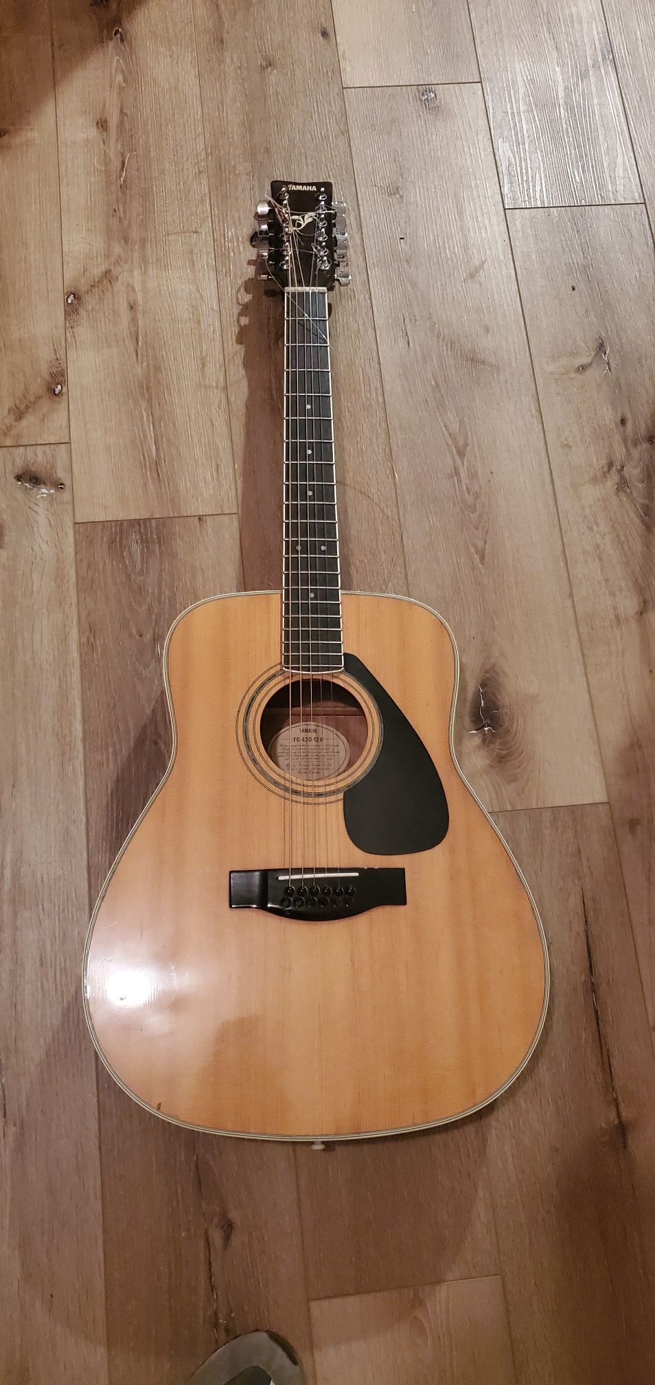 Yamaha guitar