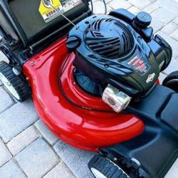 YARD MACHINES 550E SERIES SELF-PROPELLED LAWN MOWER