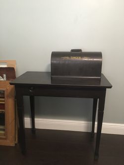 Singer sewing machine.