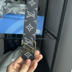 Louis vuitton Belt new