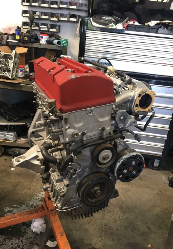 Honda s2000 Ap1 F20c rebuild engine..
