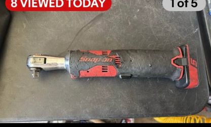 Snap on 3/8 electric ratchet with charger