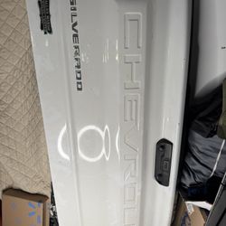 2019-2026 Silverado 1500 Tailgate 