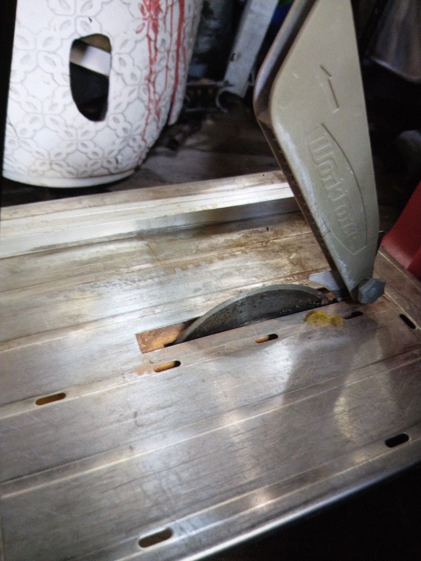 Tile Saw
