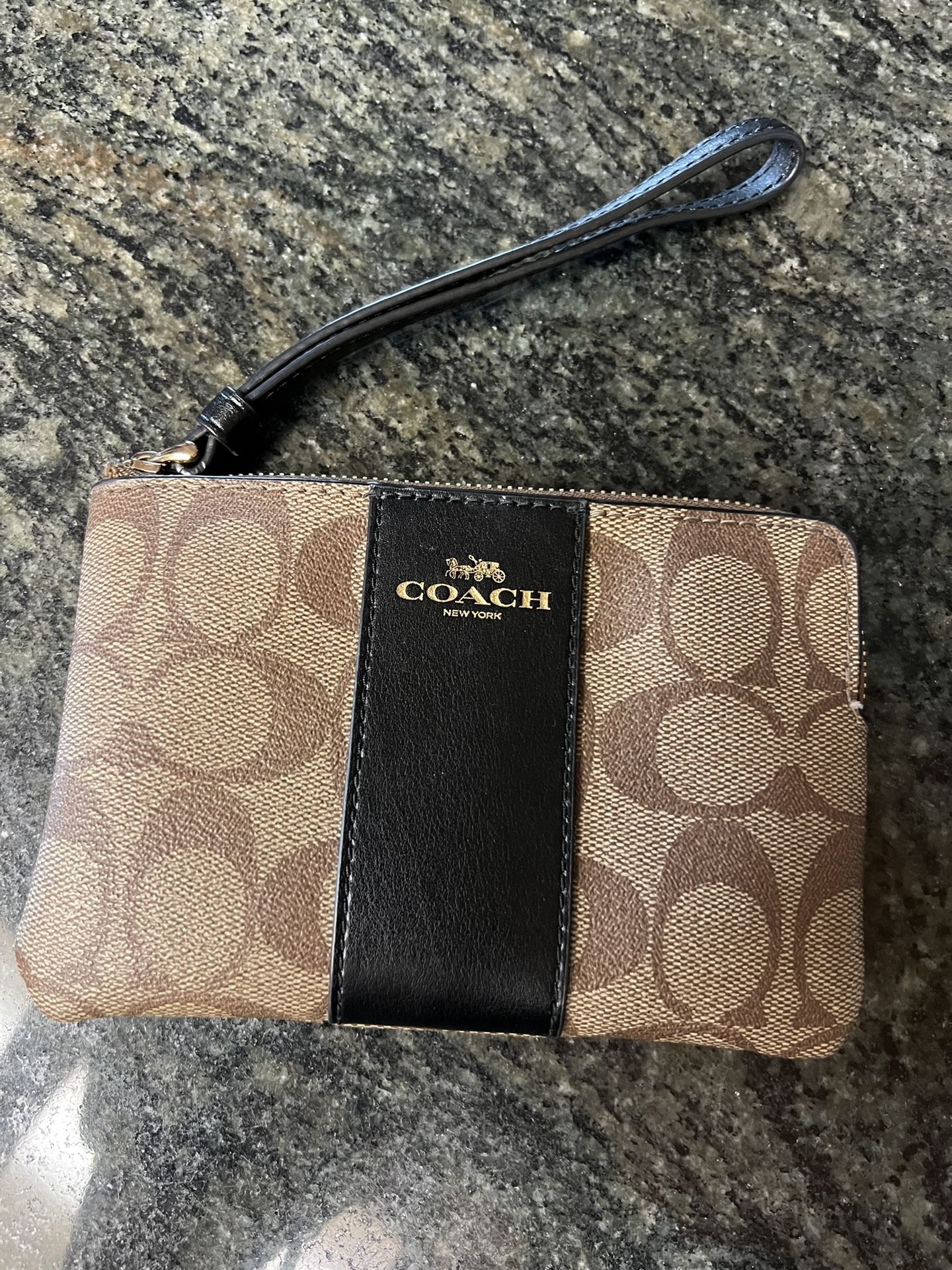 Wristlet