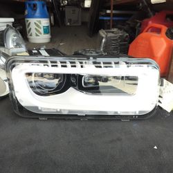 2020 Rolls Royce Cullinan Right Headlight