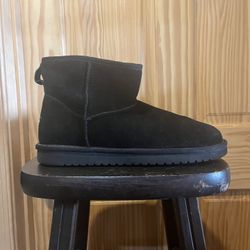 Uggs Size 8.5