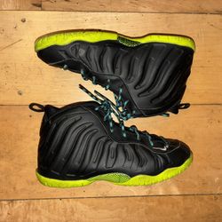 Foamposite Size 2.5 Youth 