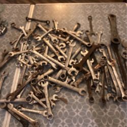 Oh different size wrenches
