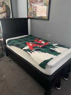 Twin bed