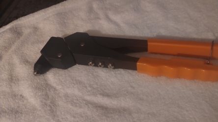 Rivet Gun