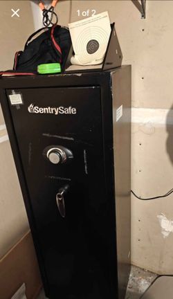 Safe (5' Sentry Safe combo. lock)