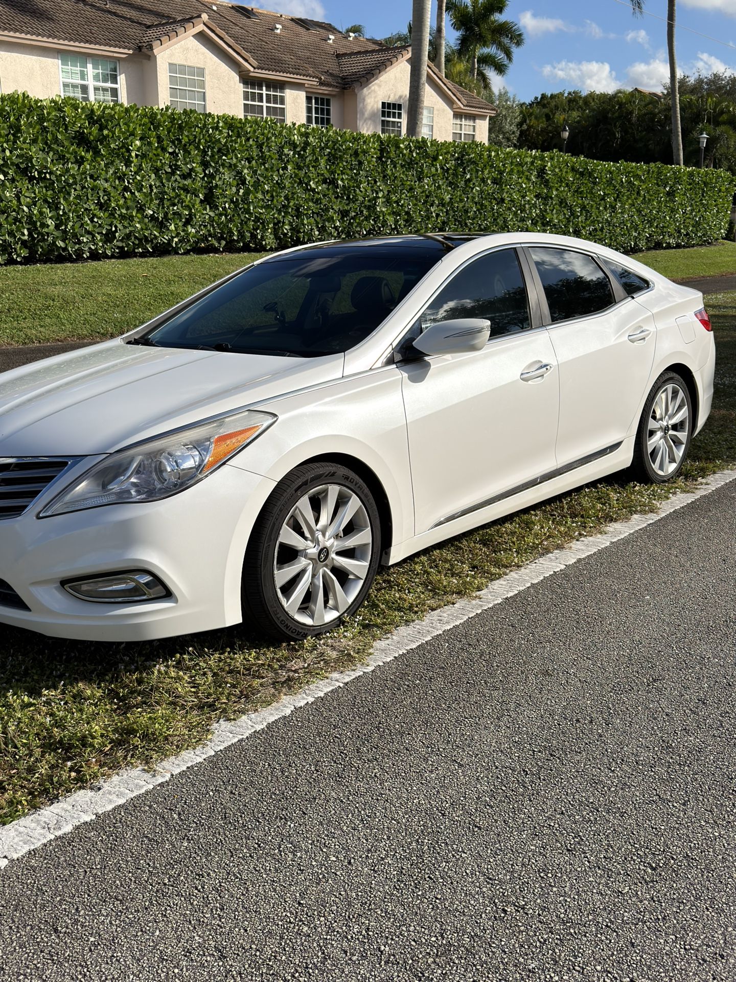2014 Hyundai Azera