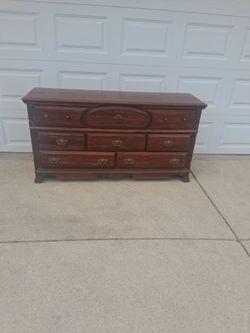 Dresser.